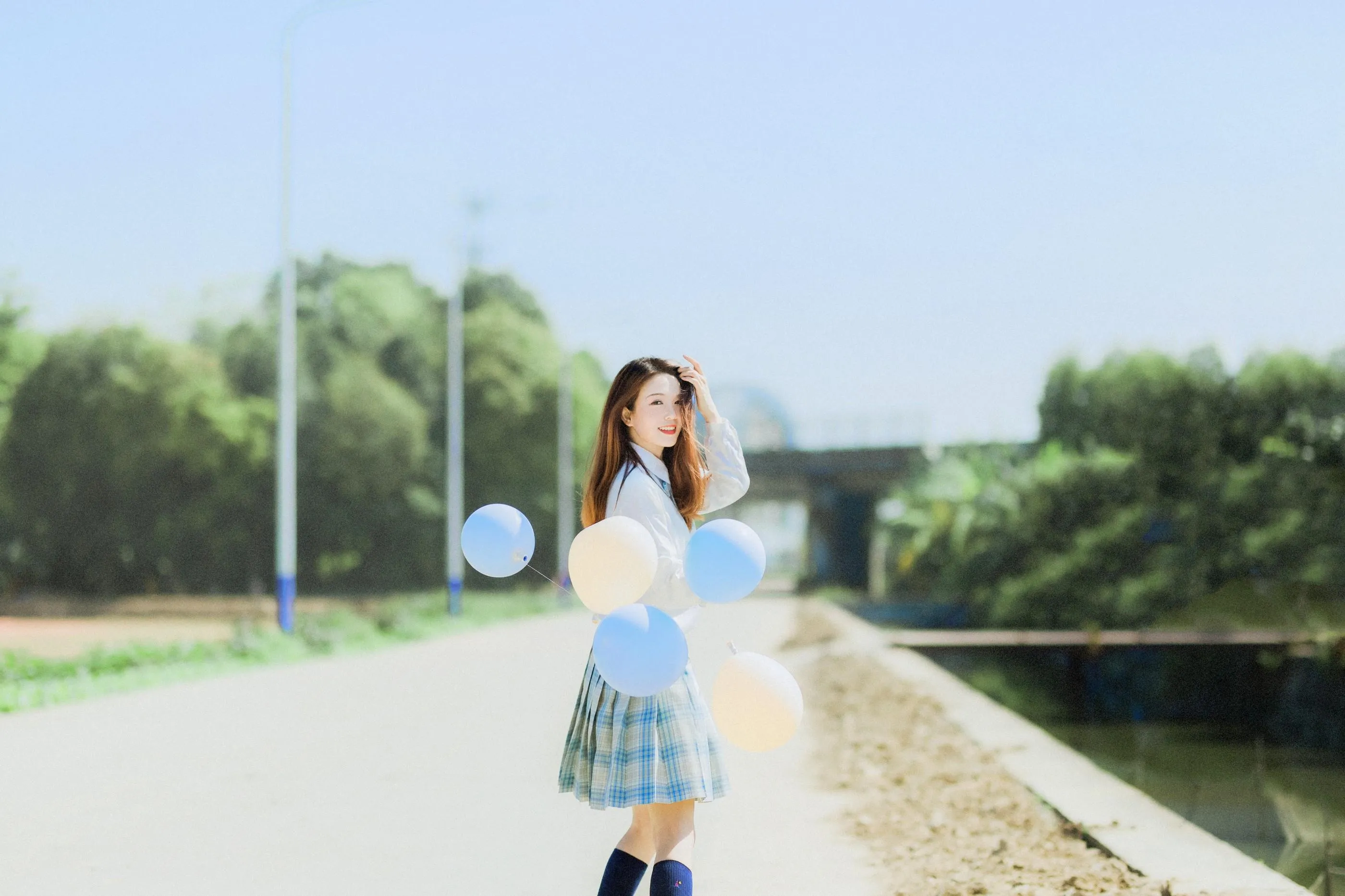 [YITUYU艺图语]2021.10.15 青空之下 航子 [26P]插图1